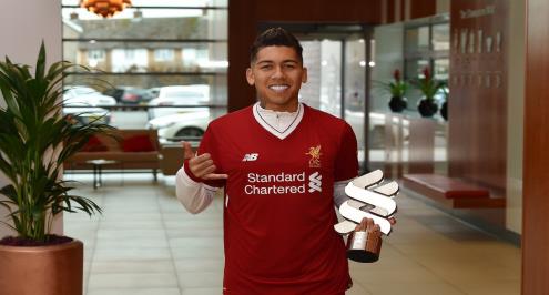 فيرمينو يتفوق على صلاح ويحصد جائزة لاعب الشهر في ليفربول